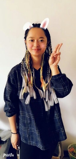 霸儿啵儿奔儿主播照片