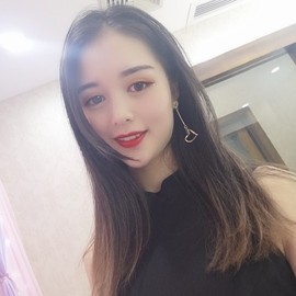 小涵涵暂退主播照片