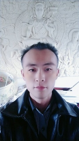 高冷的冰封主播照片