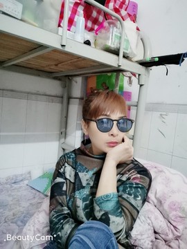 夕阳曼美ww主播照片