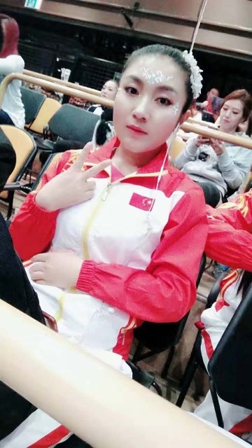 钢管舞纪小念的主播照片