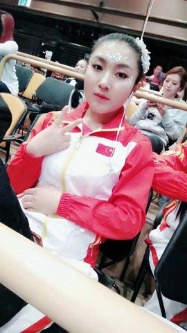 钢管舞纪小念主播照片