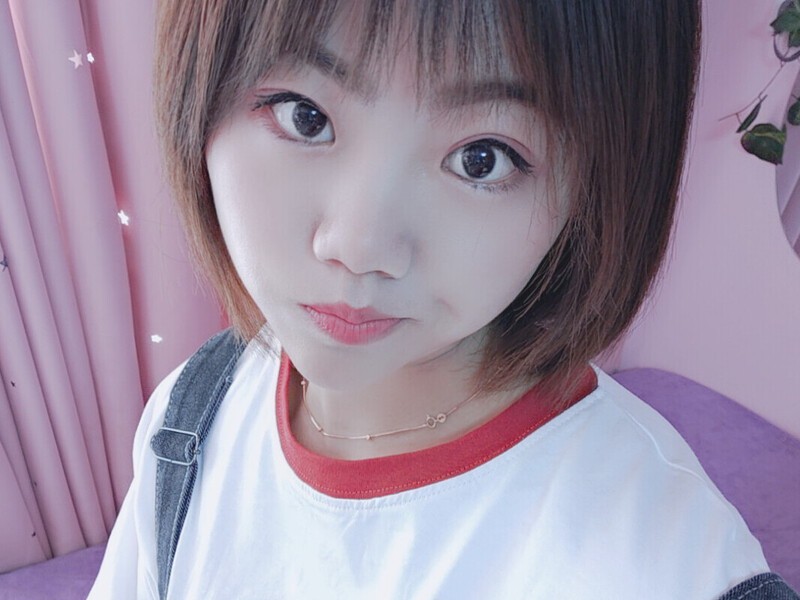 新人小七的主播海报