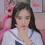 爱吃🍬的三岁头像