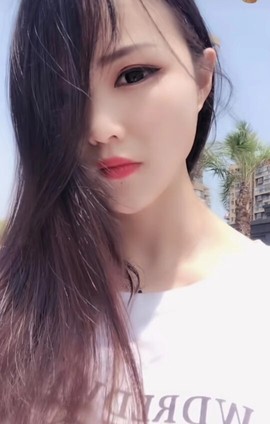 小炫妹儿主播照片