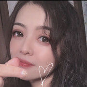 花生公仔海报