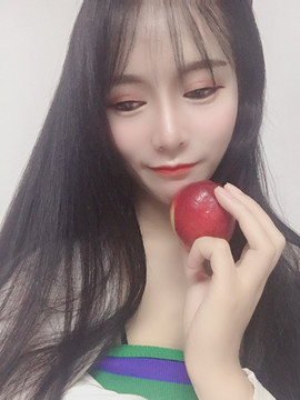 小果汁🍹暂休主播照片