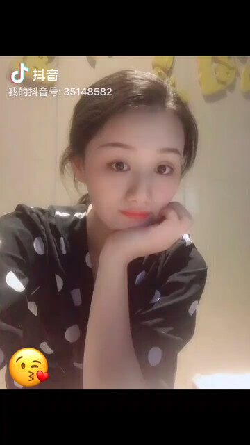 這還是我劉海很長的時候