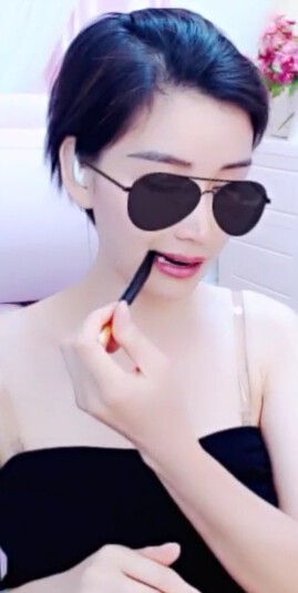 萌萌哒猎手主播照片
