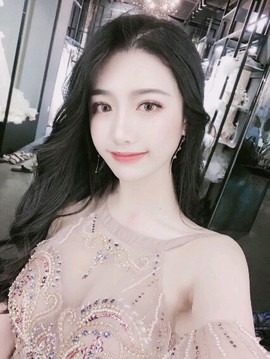 妖神🇨🇳九尾狐主播照片