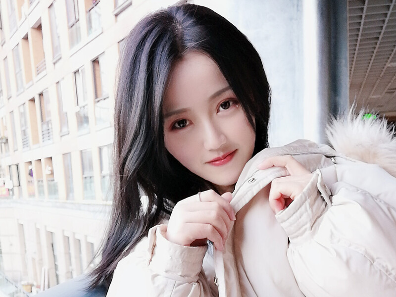 我♥还会回来的的主播海报