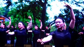 俊哥大侠主播照片