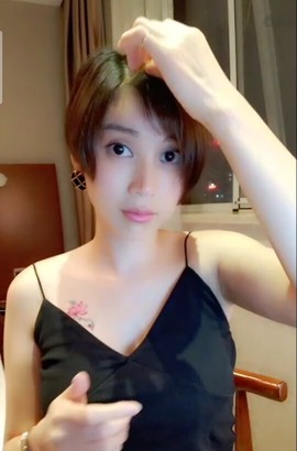 恋歌灬l一份童心主播照片