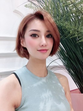 逐光路主播照片