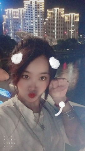 ♬默默✨小蛮宝☞🌜主播照片