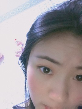 新主播桃子求关注主播照片