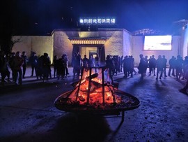 乐二娃祝大家五一快乐主播照片