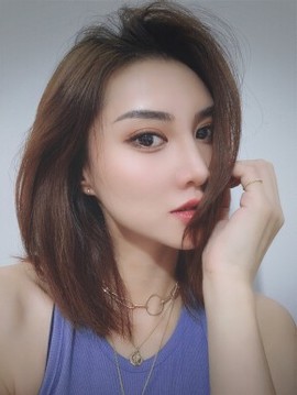 逐光路主播照片