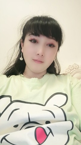 心美小甜甜主播照片