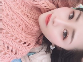 梨莎挺住啊主播照片