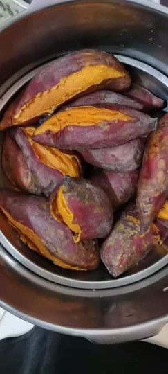 小艾回湖北不定时播主播照片