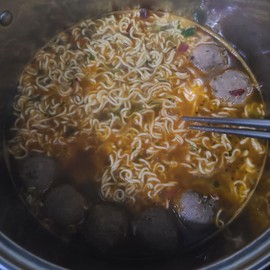 嘿暂离主播照片