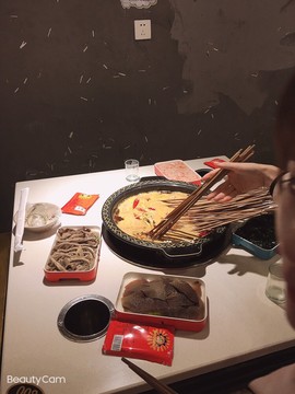 凑美没人爱主播照片
