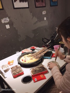凑美没人爱主播照片