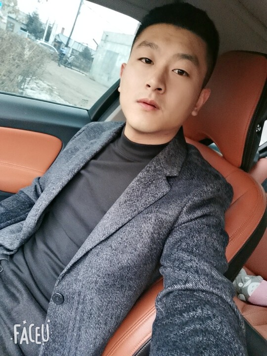 鹤泽儿的主播照片