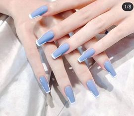 某某975主播照片