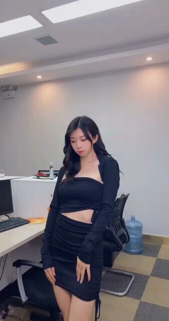 我来了，怎么看到我就走了