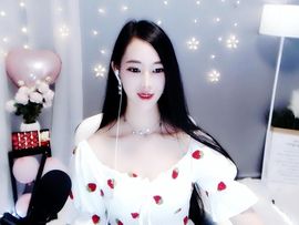 高脚凳主播照片
