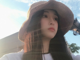 林艇.主播照片