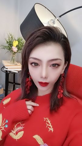 🎀小艾在唱歌吖🎀主播照片