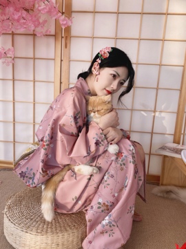 思思👑主播照片