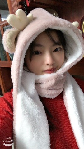 小海屯🐬李主播照片