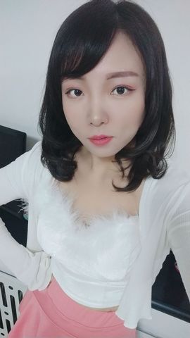如嫣休休休主播照片