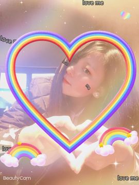 李欣love主播照片