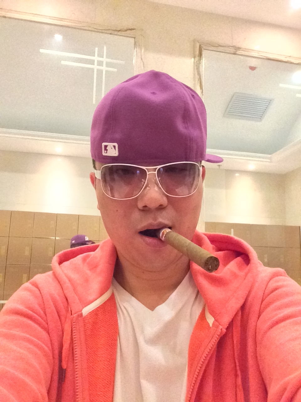 ♬茄酒人生♫主播照片