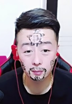 小迷糊灬（披荆斩棘）主播照片