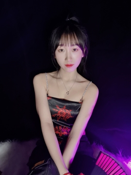 ღ瑋玮主播照片