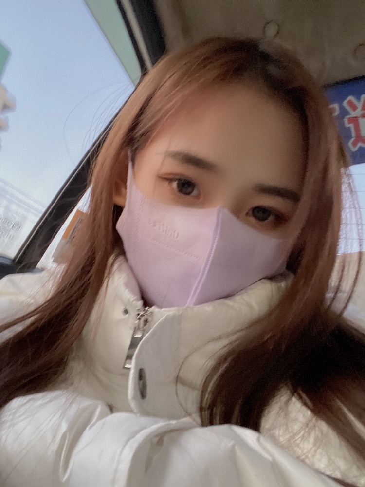 路凡雯雯的主播照片