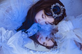 三三哟主播照片