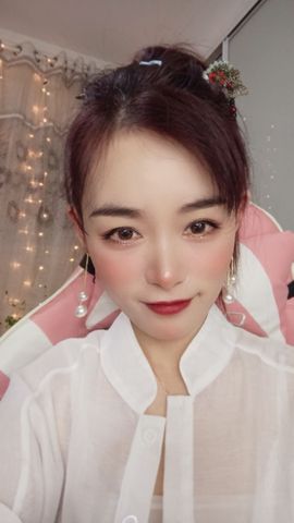 李师师Li放假啦！主播照片
