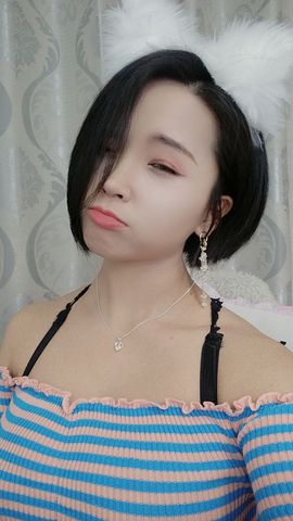 茶茶幸运星主播照片