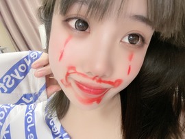 三三哟主播照片