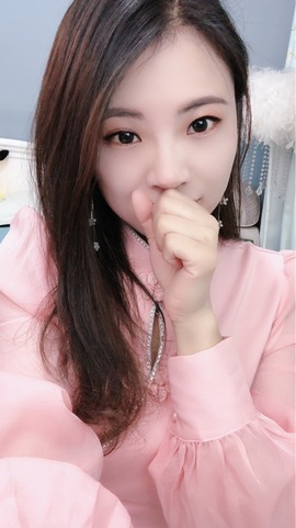 唯爱🌺小艾主播照片