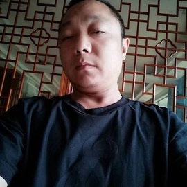 啥也不是龙龙的图片