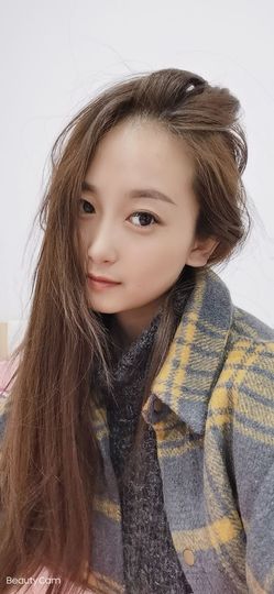 娜宝今晚休息主播照片