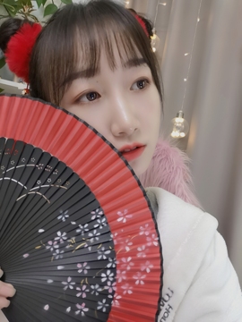 ღ瑋玮主播照片